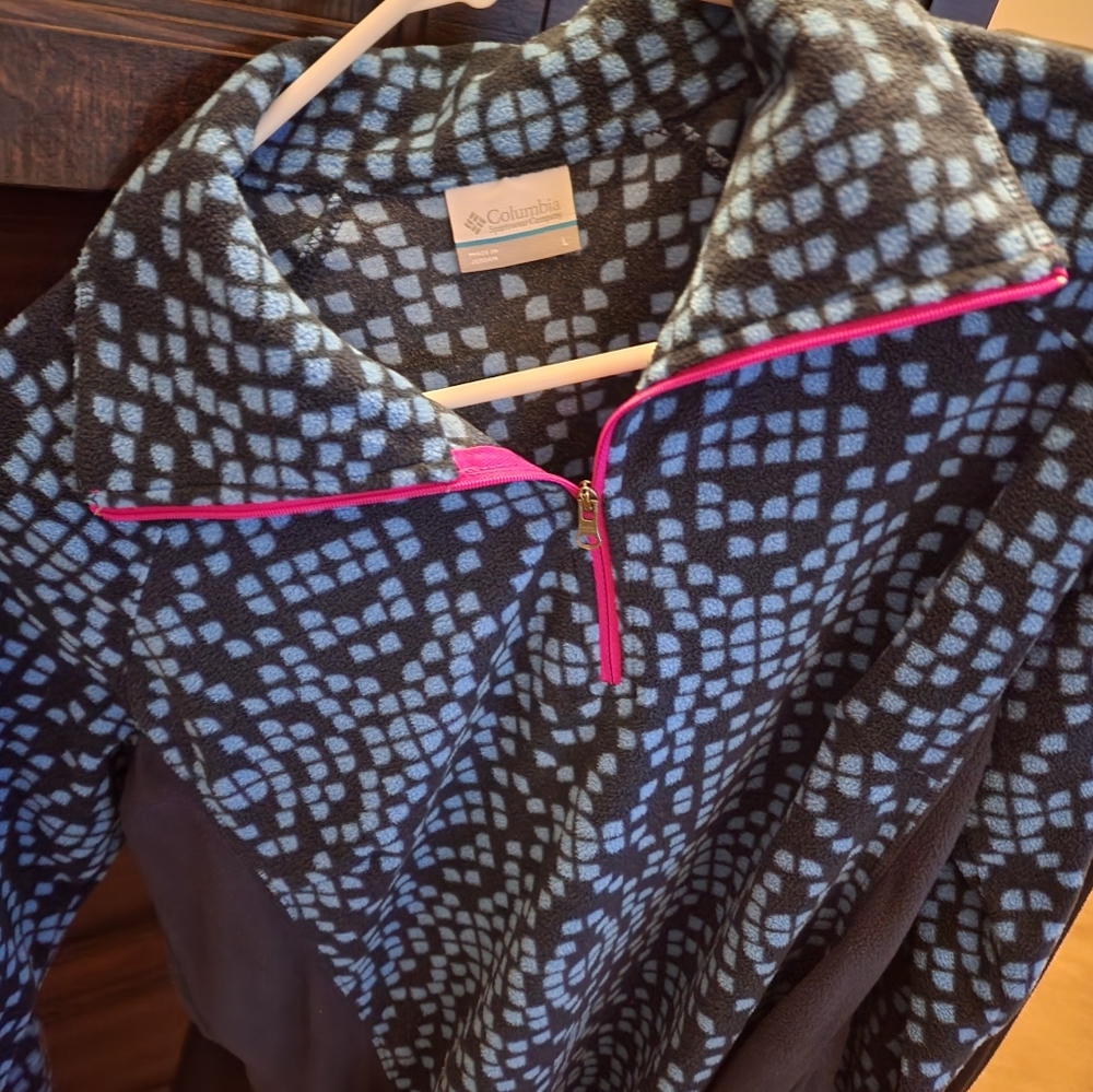 One Lightly used pink and blue Columbia Brand women's fleece sweater size Large